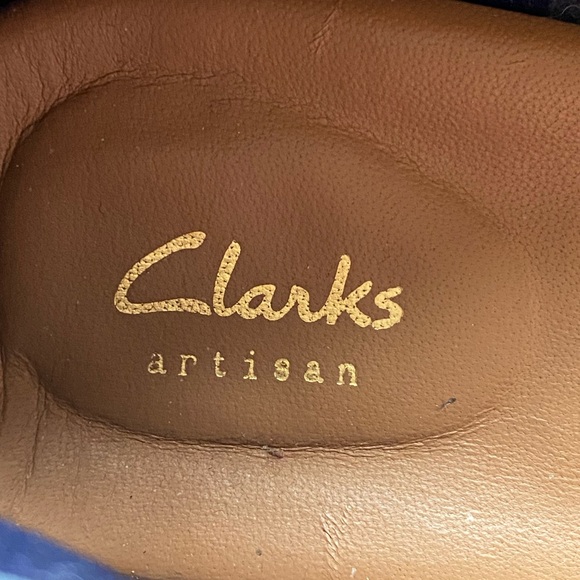 Clarks BLU Suede Artisan Pumps, 9.5 Winter Sale - Picture 8 of 10